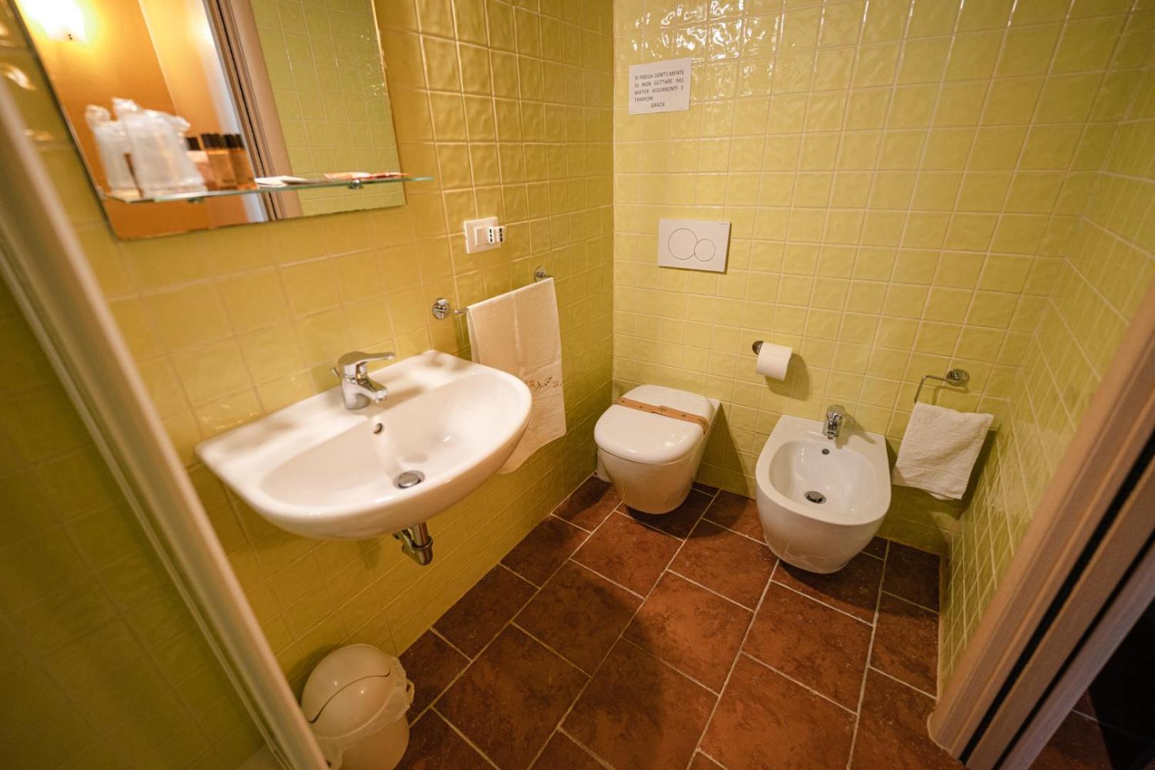 La Piccola Torre Otel Bisceglie Dış mekan fotoğraf
