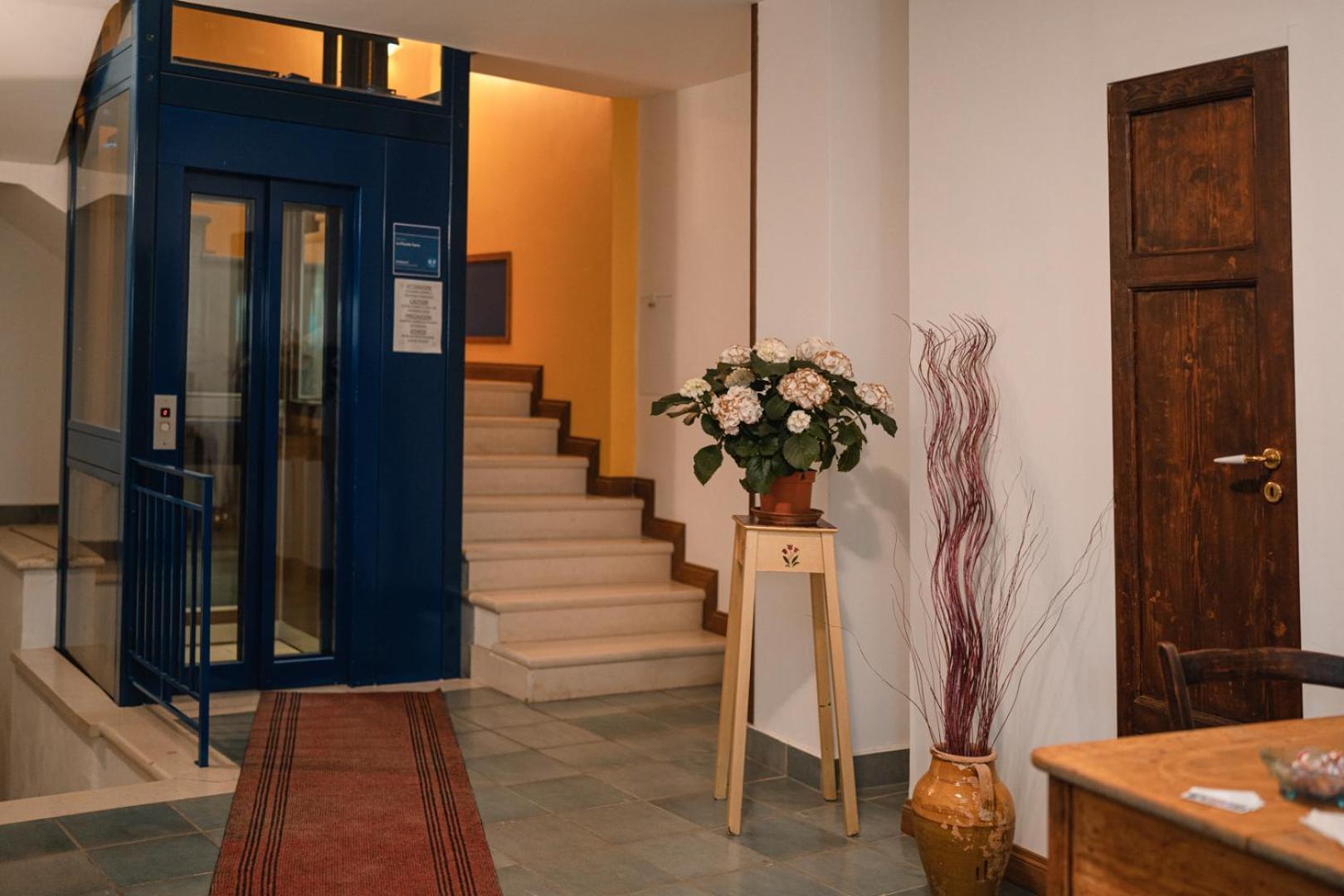 La Piccola Torre Otel Bisceglie Dış mekan fotoğraf